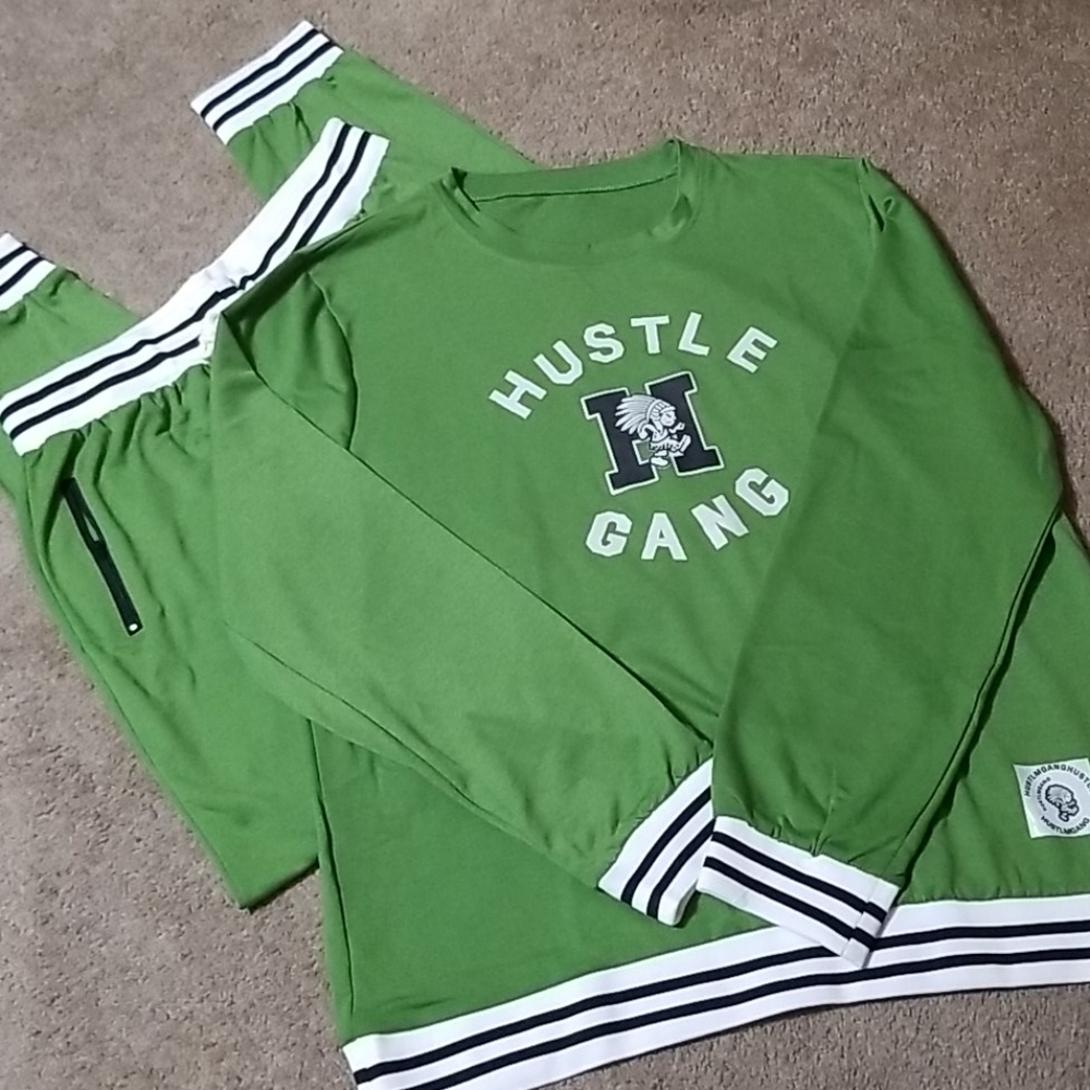 SOLD-Green Unisex Lounge Set-XL - Picture 1 of 4